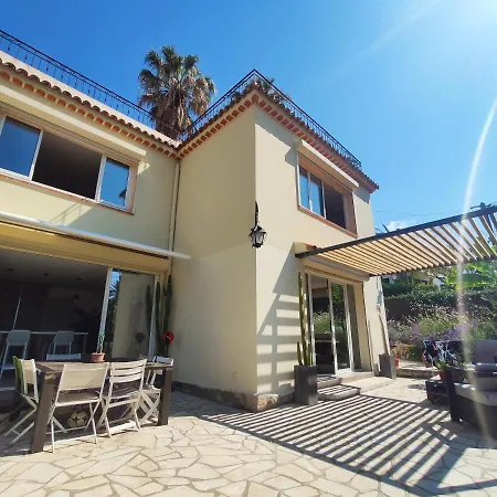ヴィラ Superbe Avec Terrasse & Piscine